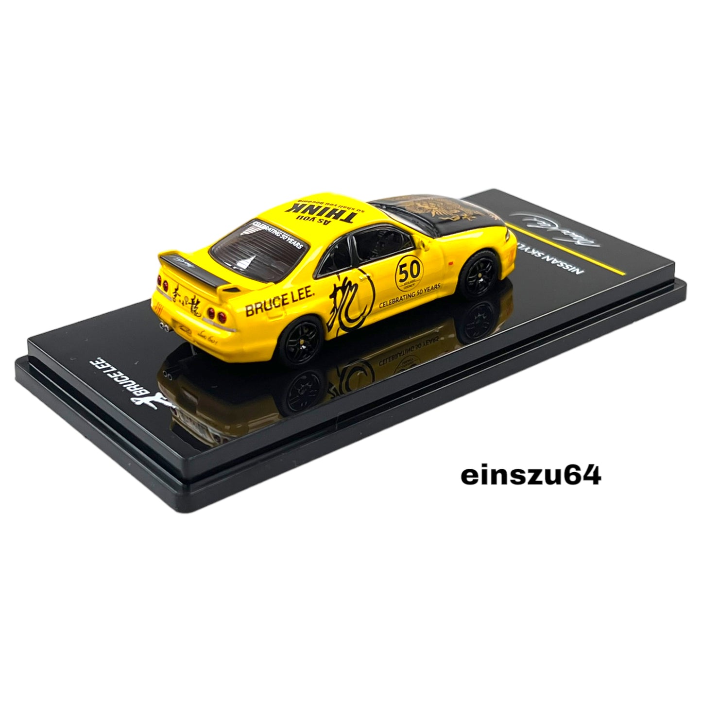 INNO64 - Nissan Skyline GTS-R R33 *Bruce Lee 50th Anniversary*, yellow/black - 1:64 - IN64-R33BRUCELEE-Y
