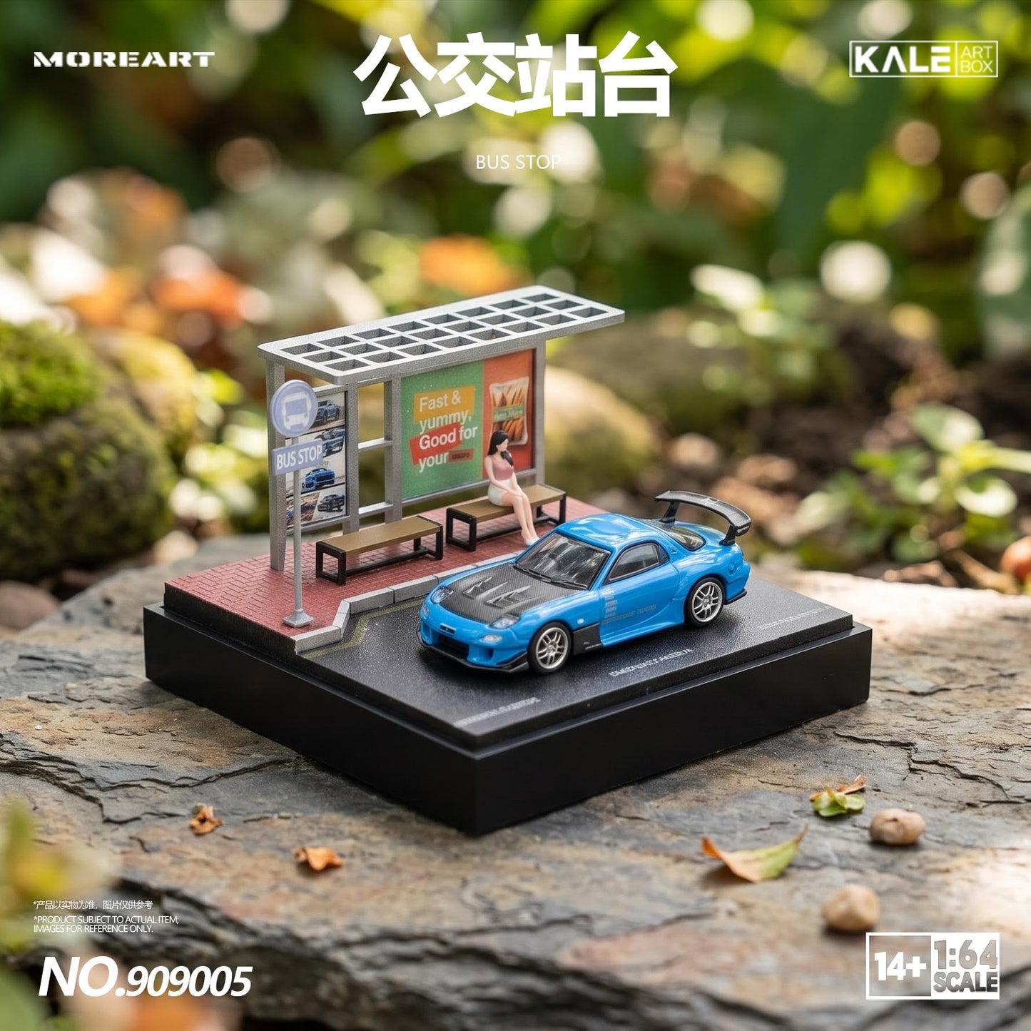 MoreArt & Kaler - Pre-Order - Bus Stop Mini Diorama mit Figur - KL909005
