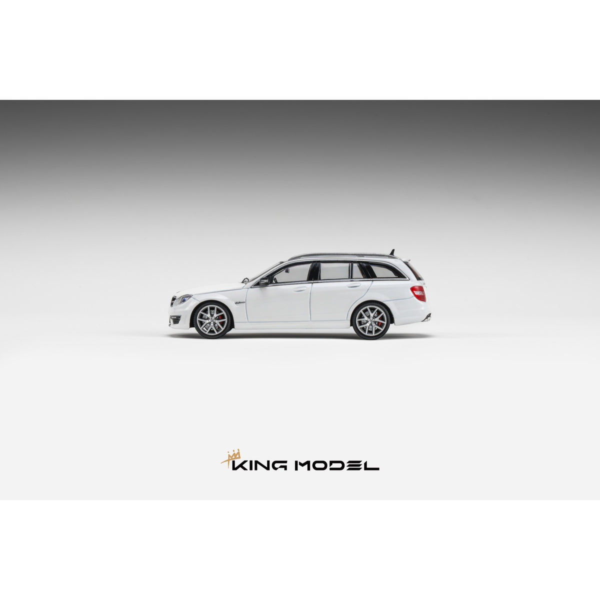 King Model - Pre-Order - C63 Wagon, white - KM64-C63W-WHI
