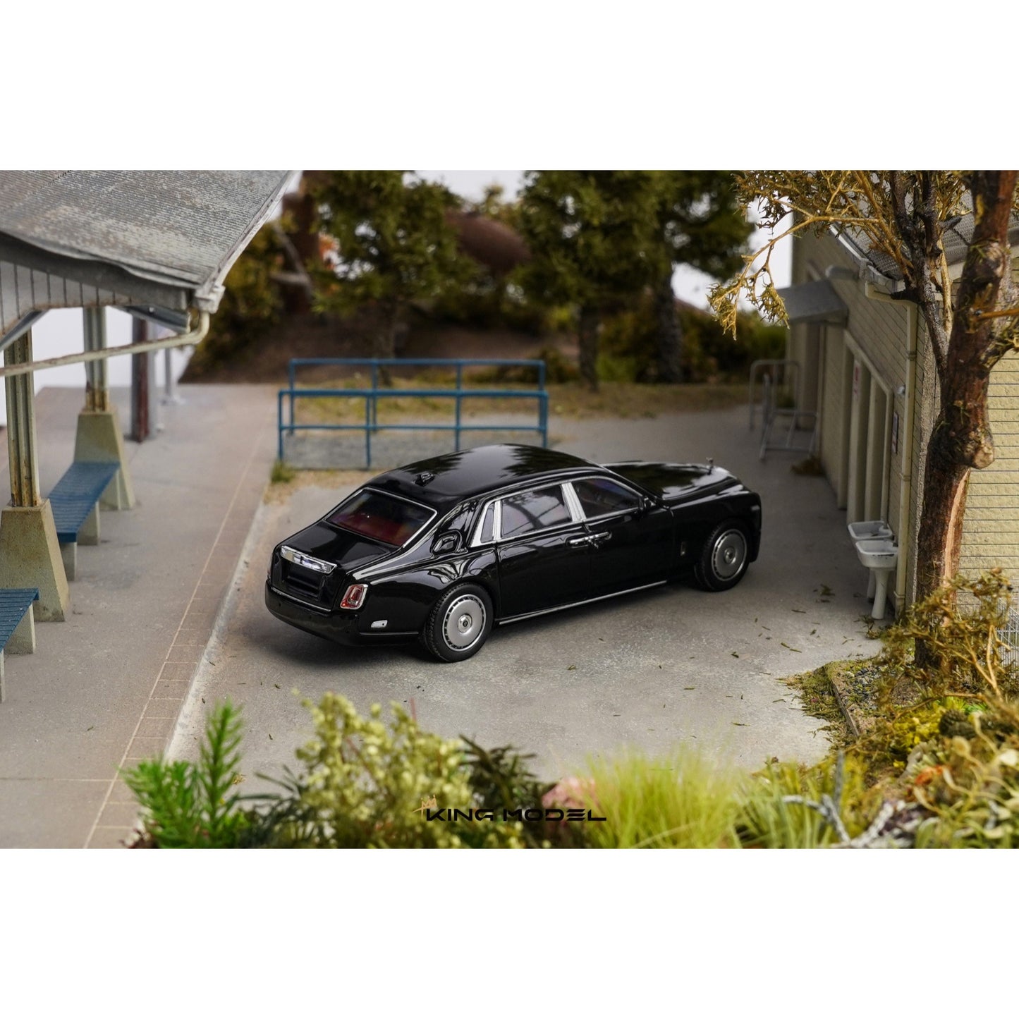 King Model - Pre-Order - Phantom, black - KM64-PHAN-BLK