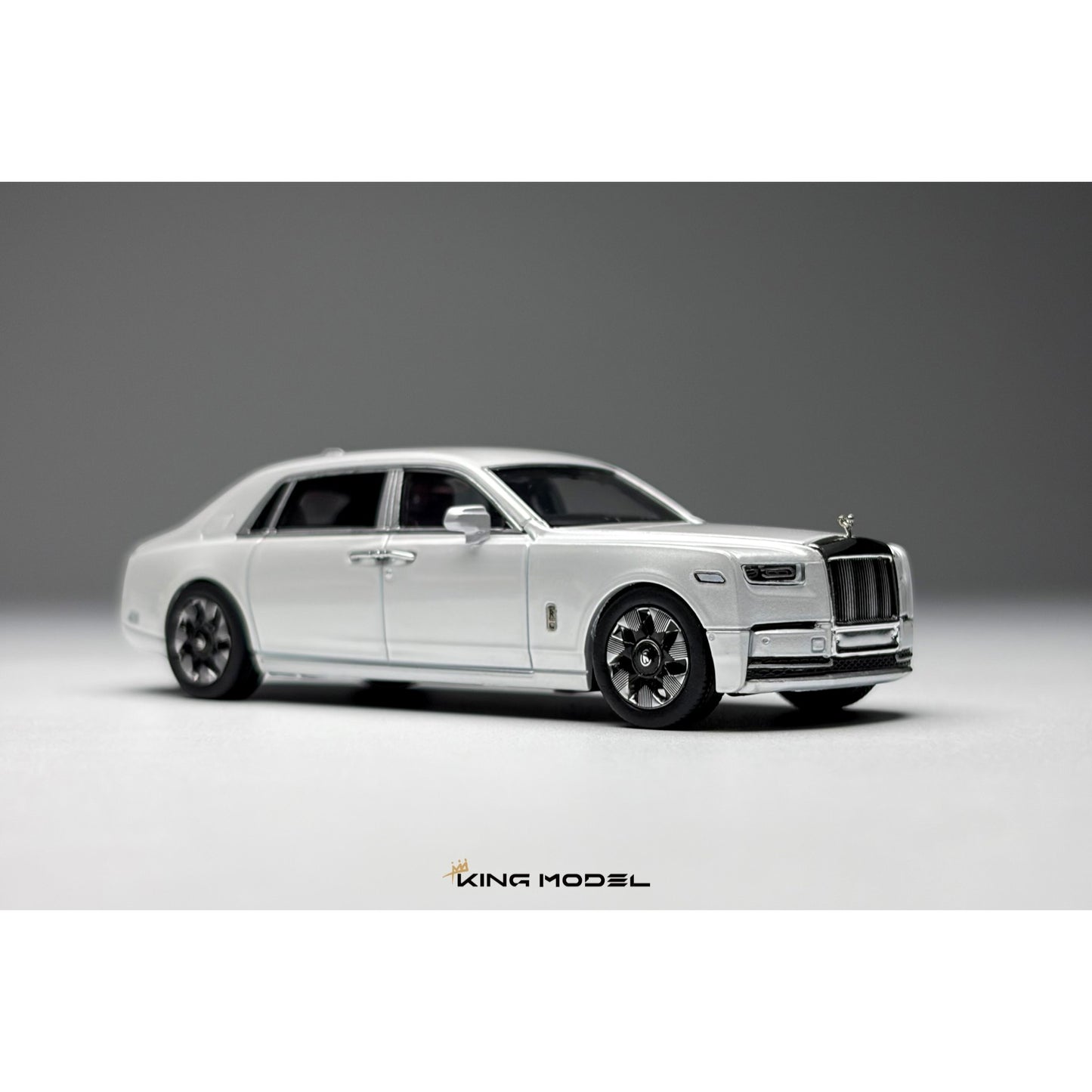 King Model - Pre-Order - Phantom, white - KM64-PHAN-WHI