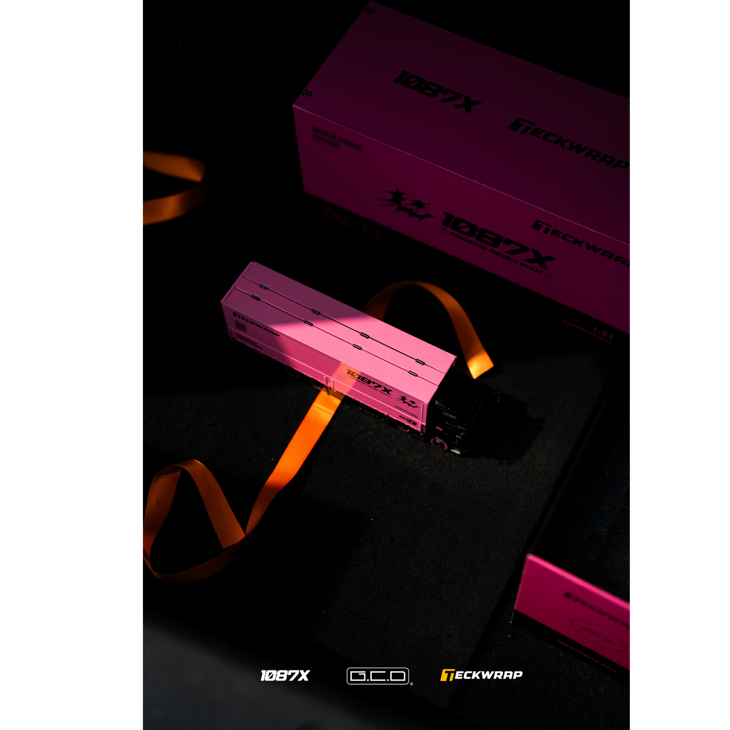 GCD x Teckwrap x 1087x - Pre-Order - HINO 700 Hauler Pink Suzhou GT Show Exclusive - KS-118-687