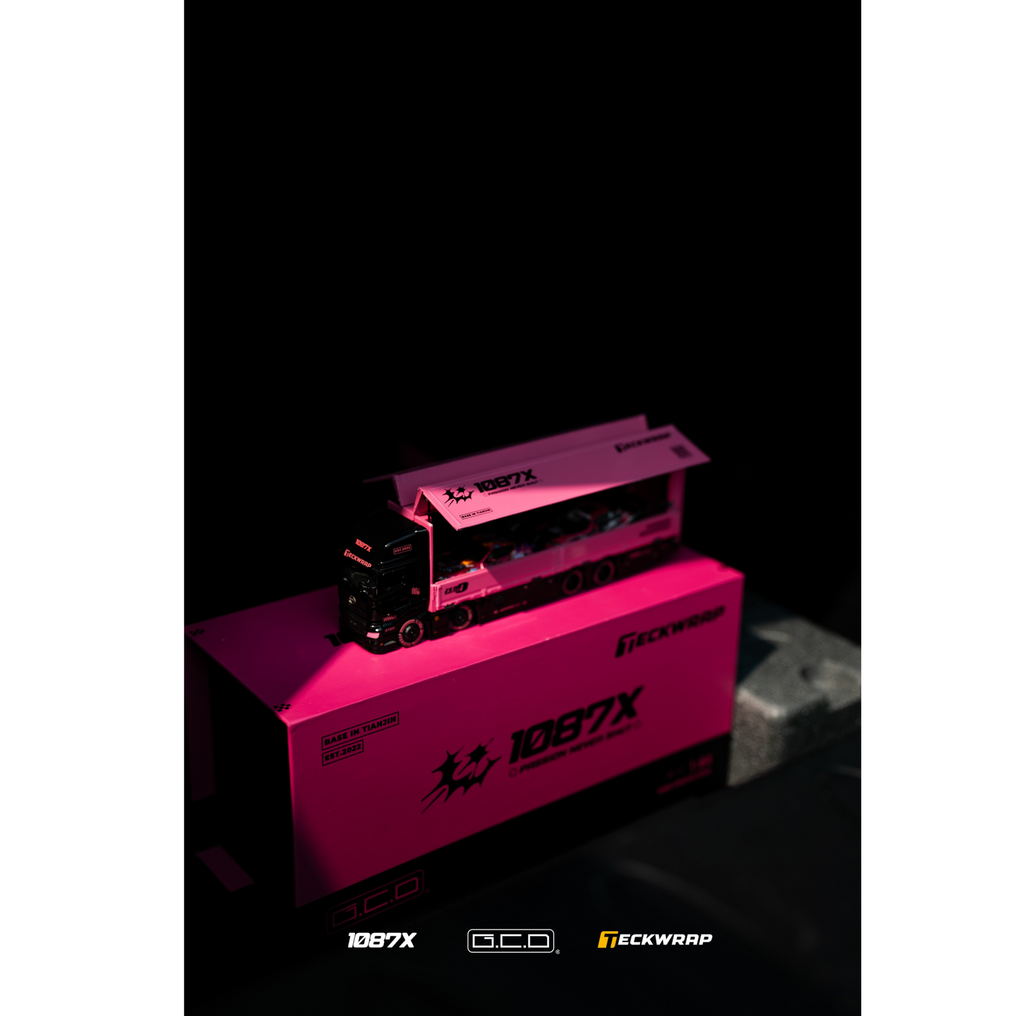 GCD x Teckwrap x 1087x - Pre-Order - HINO 700 Hauler Pink Suzhou GT Show Exclusive - KS-118-687