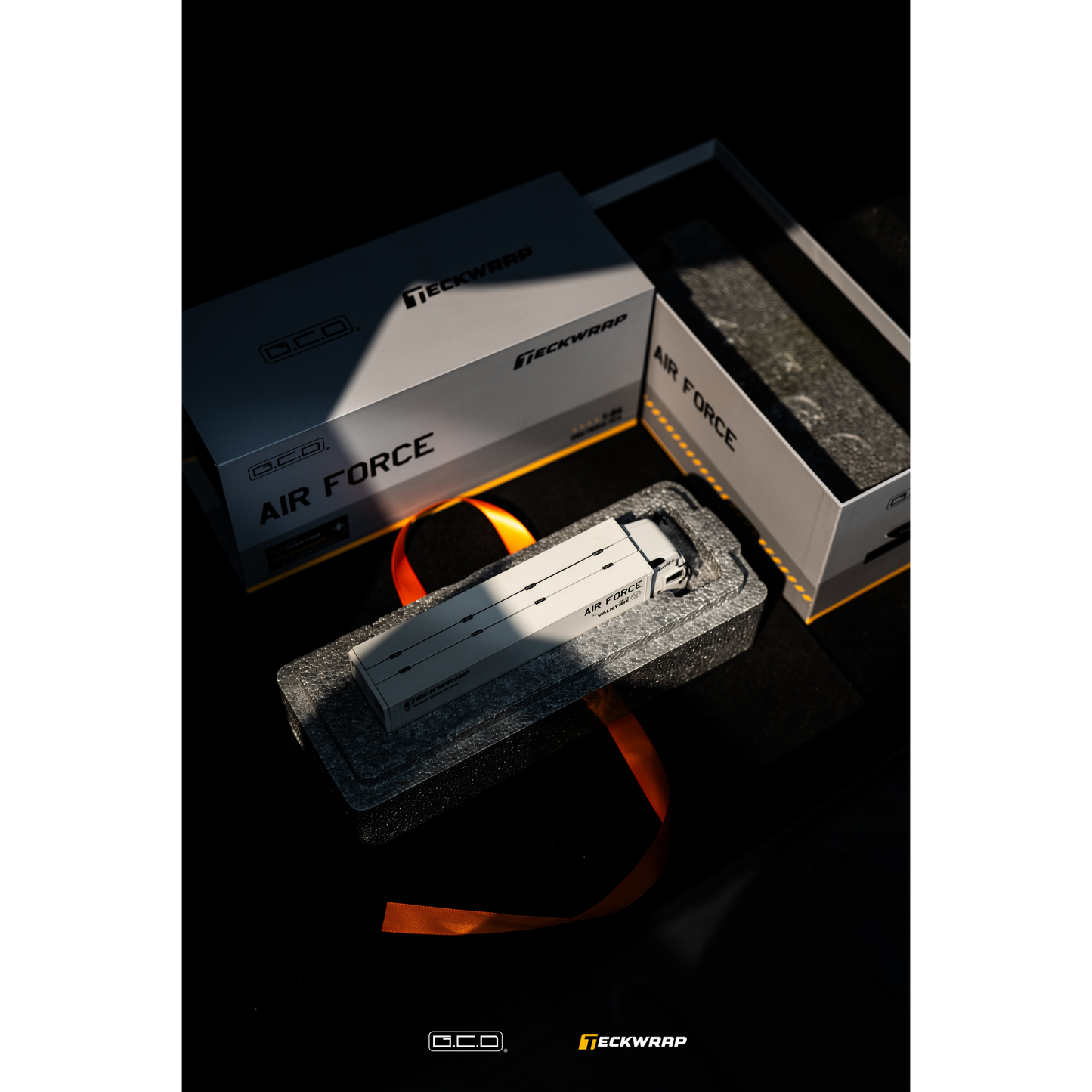 GCD - Pre-Order - Hino Profia 2018 DarwinPRO & Teckwrap, GREY - KS-118-688