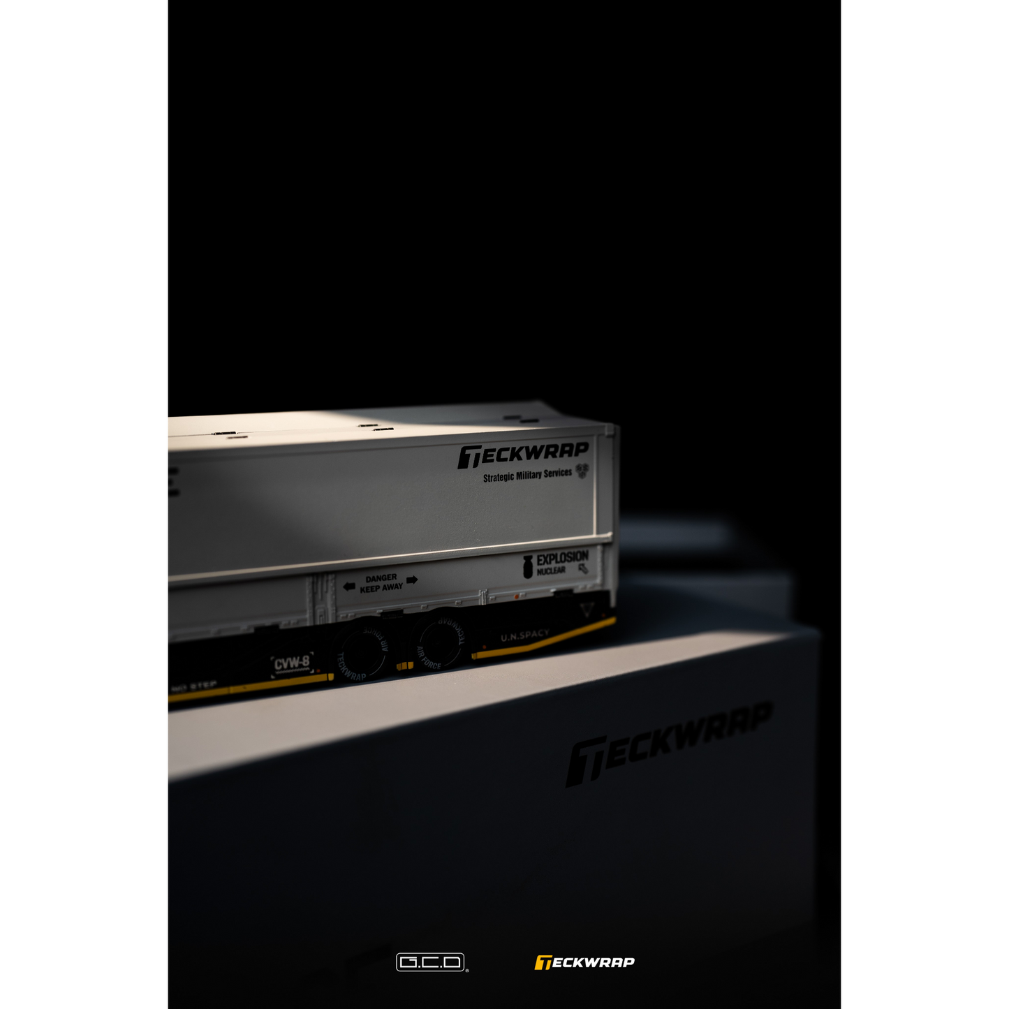 GCD - Pre-Order - Hino Profia 2018 DarwinPRO & Teckwrap, GREY - KS-118-688