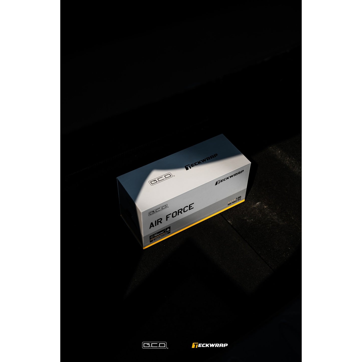GCD - Pre-Order - Hino Profia 2018 DarwinPRO & Teckwrap, GREY - KS-118-688