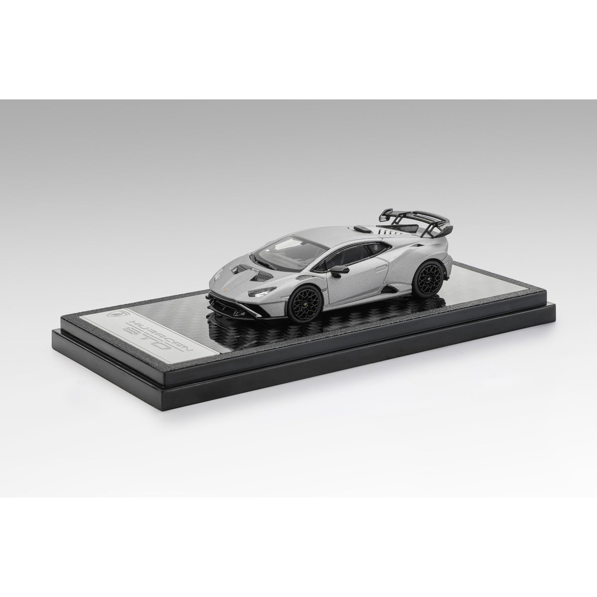LCD Model - Pre-Order - Lamborghini Huracan STO, Matte Grey  (APAxpo26) - LCD64043-MG