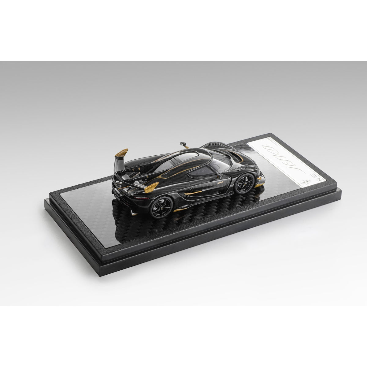 LCD Model - Pre-Order - Koenigsegg Jesko Attack, Carbon Black (CTE26) - LCD64056A-SG