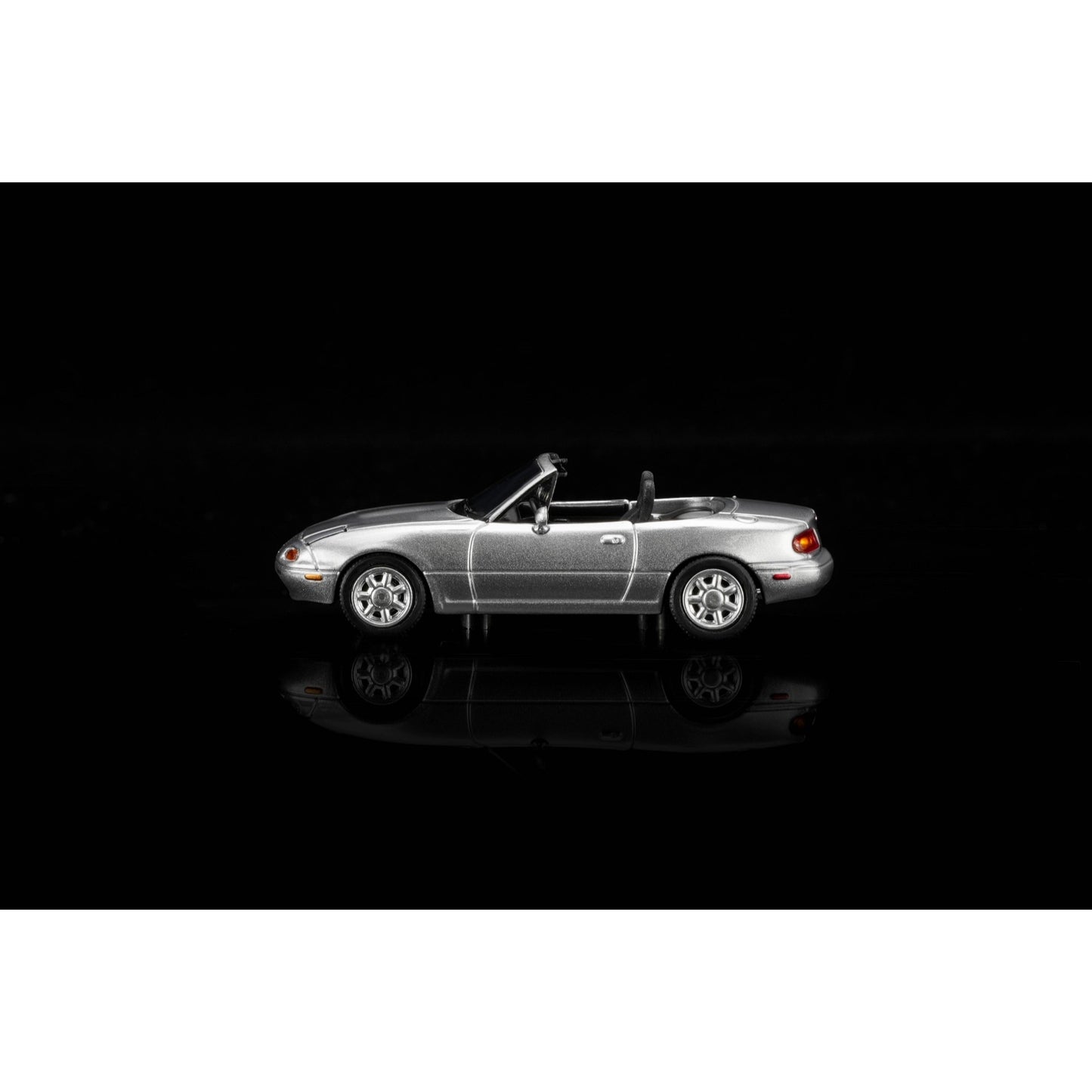 Motorhelix - Pre-Order - Mazda MX-5 Miata (NA) - LHD - M60204L