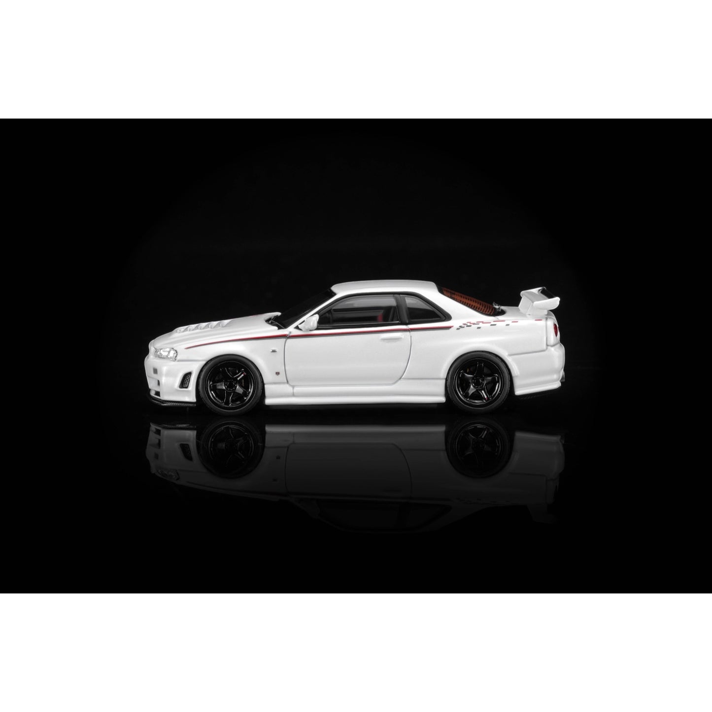 Motorhelix - Pre-Order - Nissan Skyline GT-R R34 NISMO Customized, White Pearl - M63487