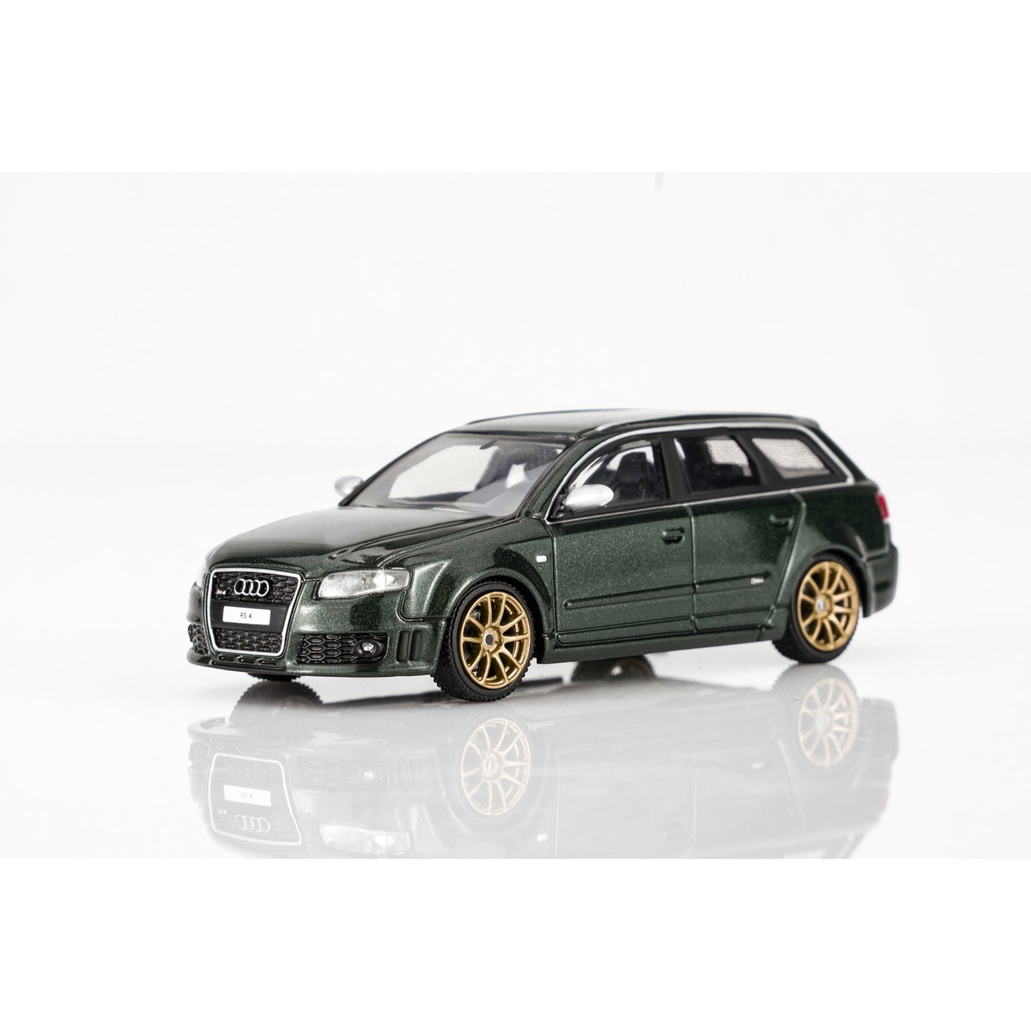 Motorhelix - Pre-Order - Audi RS4 (B7) 2005 - Deep Green Pear - M68307