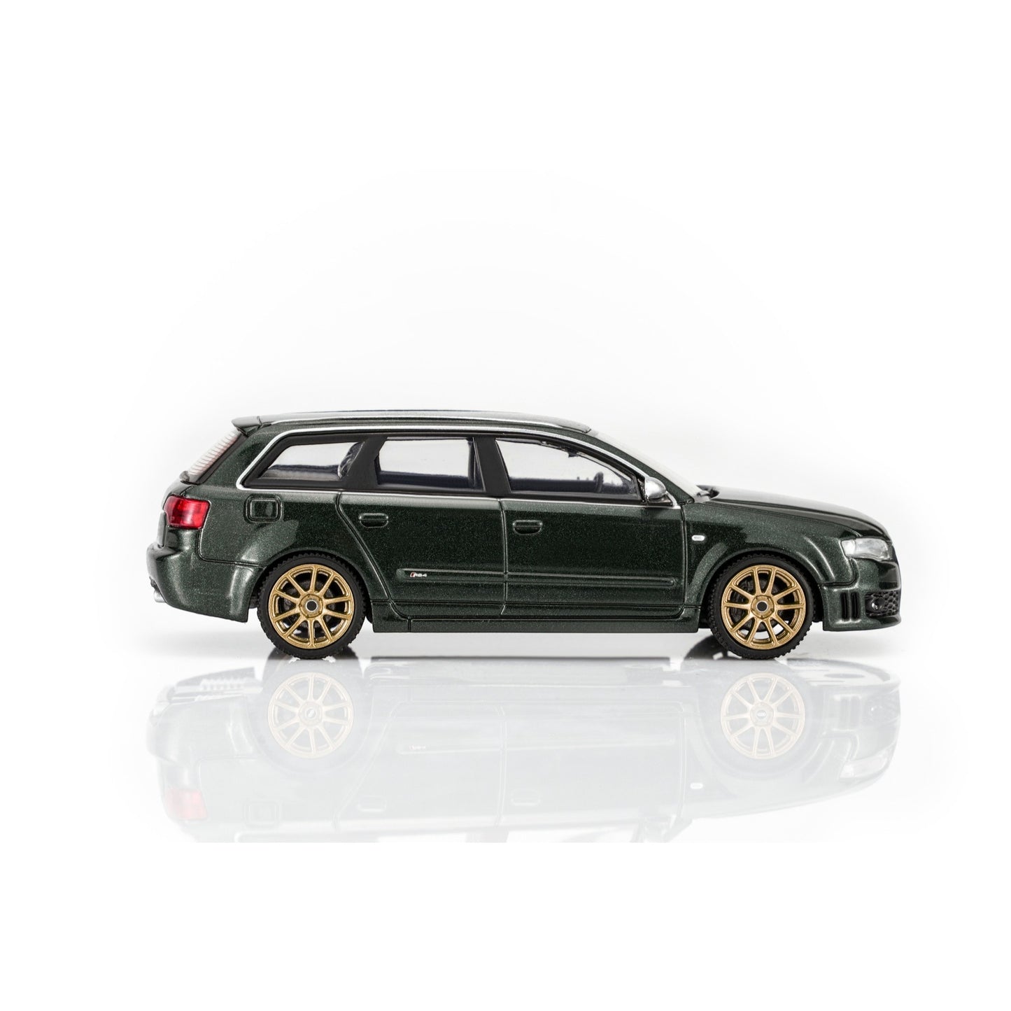 Motorhelix - Pre-Order - Audi RS4 (B7) 2005 - Deep Green Pear - M68307