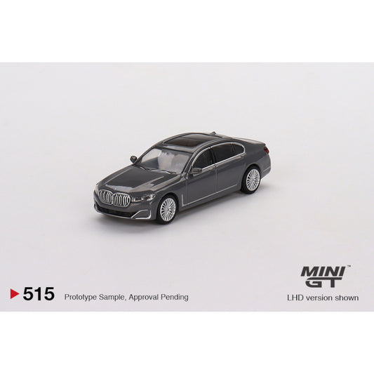 Mini GT - BMW 750Li xDrive Bernina Grey Amber Effect - MGT00515 (LHD) - 1:64