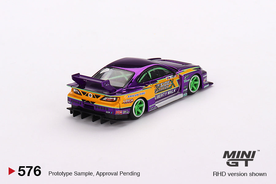 Mini GT - LB-Super Silhouette Nissan S15 SILVIA #555 2022 Formula 