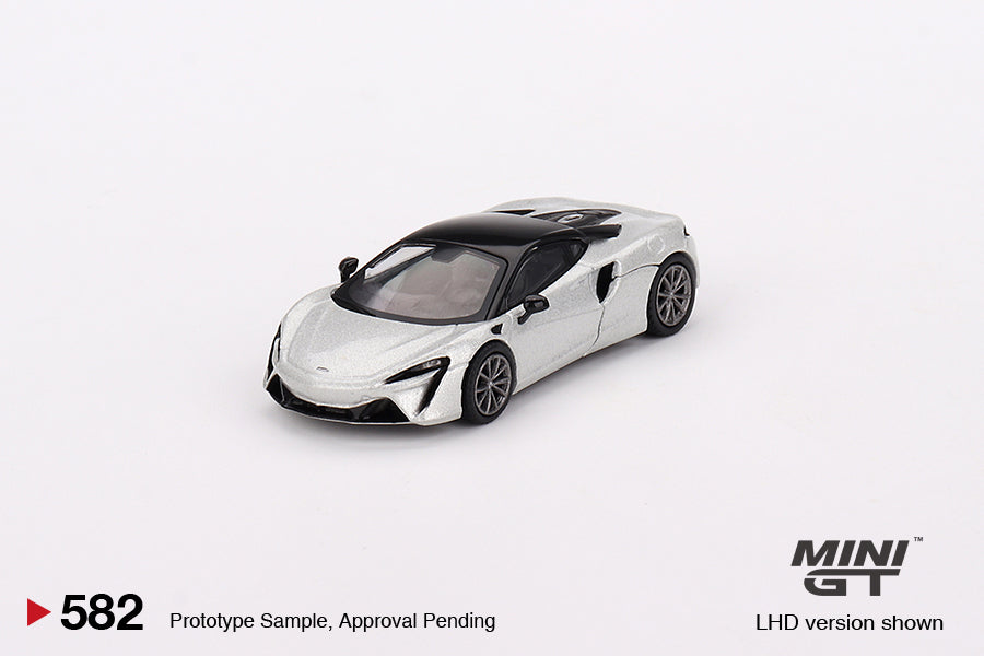 Mini GT - McLaren Artura Ice Silver - MGT00582 (LHD) - 1:64
