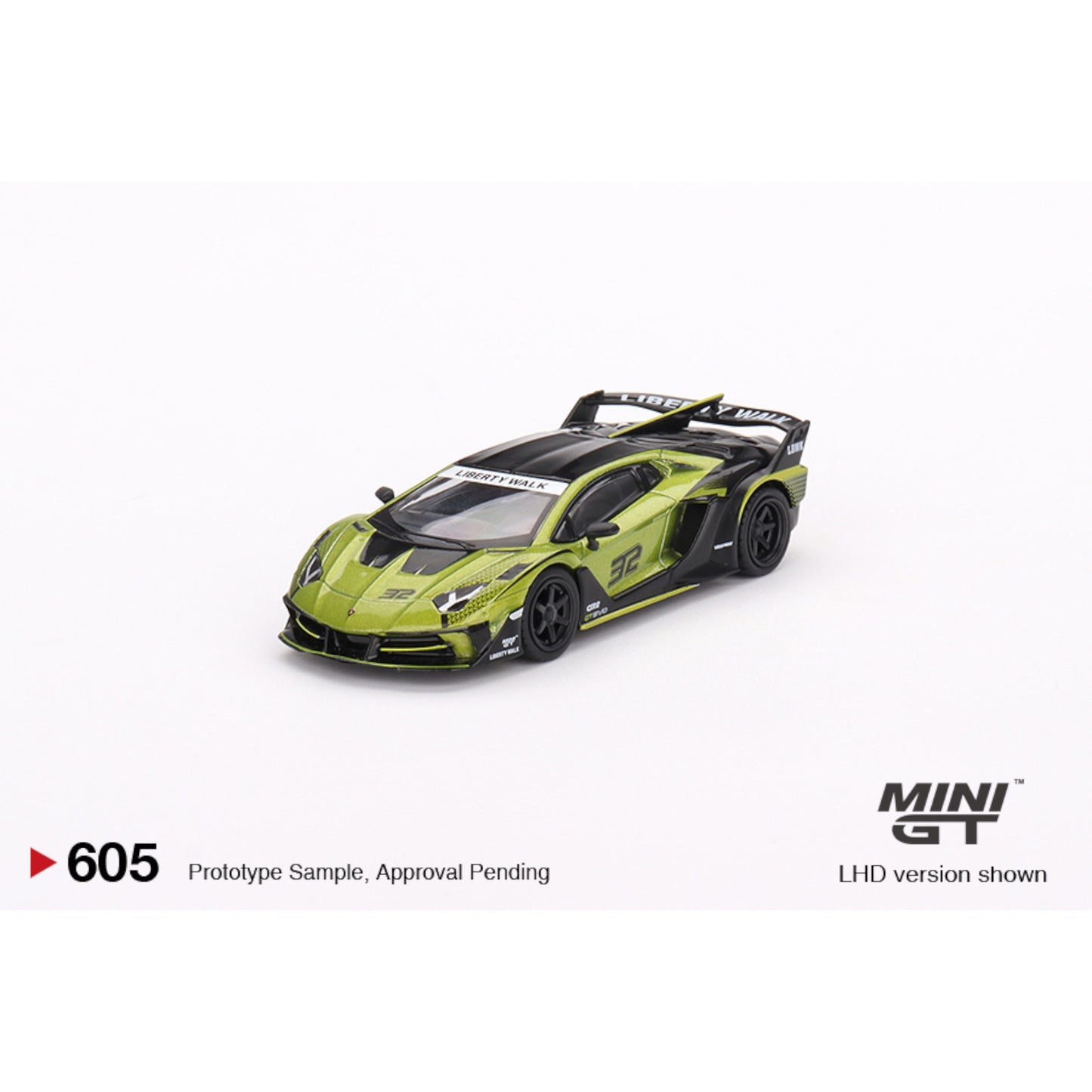 Mini GT - Lamborghini LB-Silhouette WORKS Aventador GT EVO Lime - MGT00605 (LHD) - 1:64
