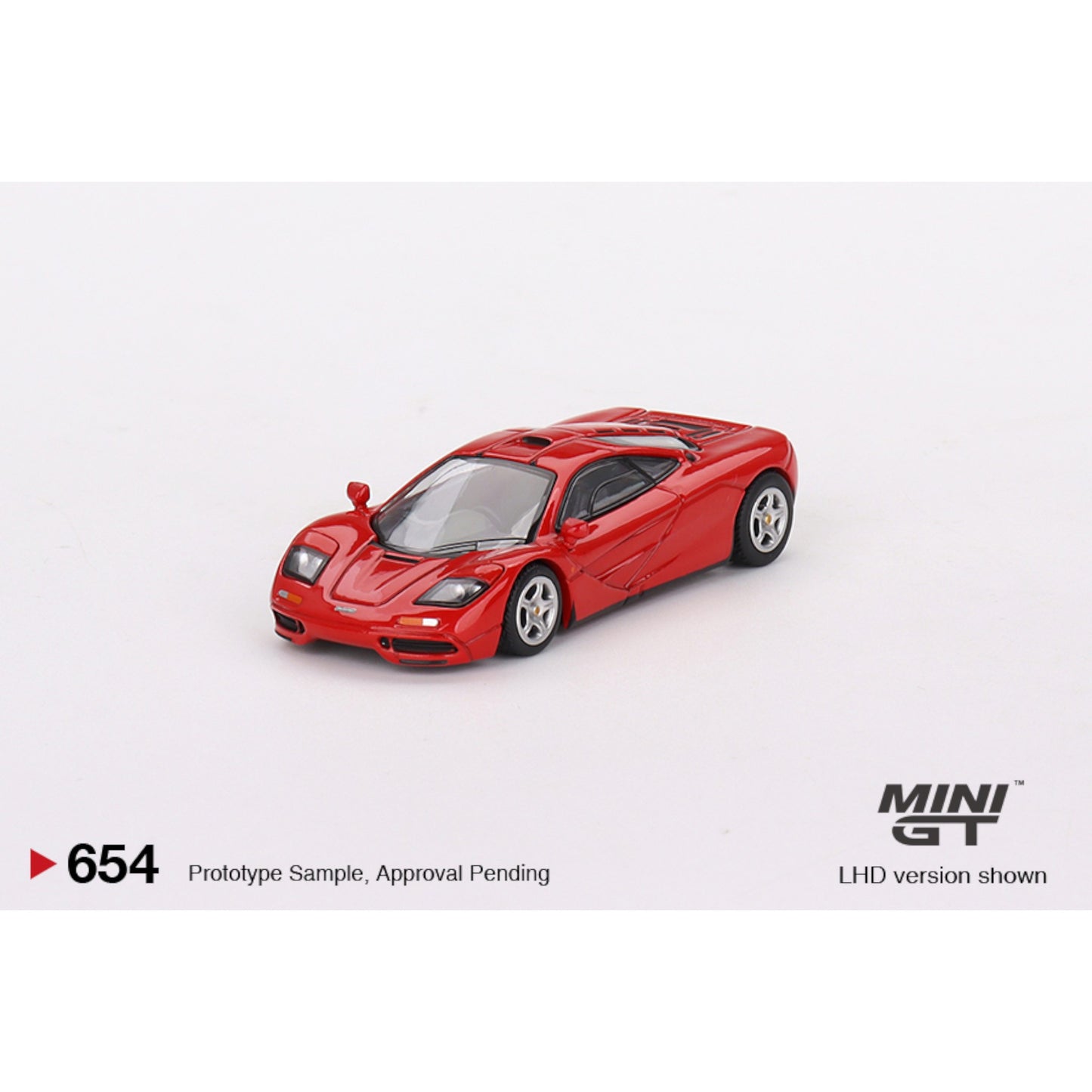 Mini GT - McLaren F1 Red - MGT00654 (LHD) - 1:64