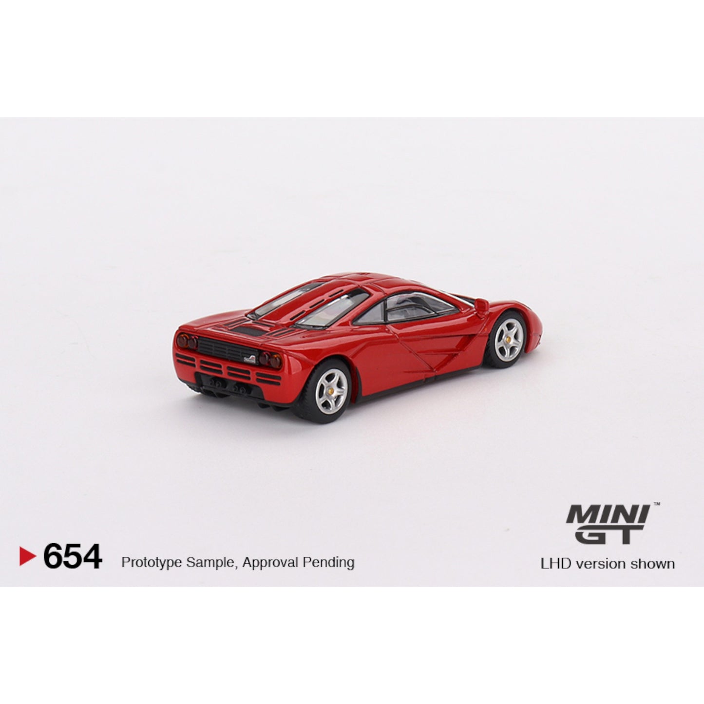 Mini GT - McLaren F1 Red - MGT00654 (LHD) - 1:64