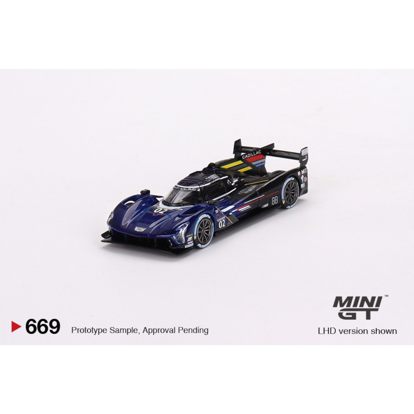Mini GT - Cadillac V-Series.R #02 2023 IMSA Daytona 24 Hrs. - MGT00669 (LHD) - 1:64