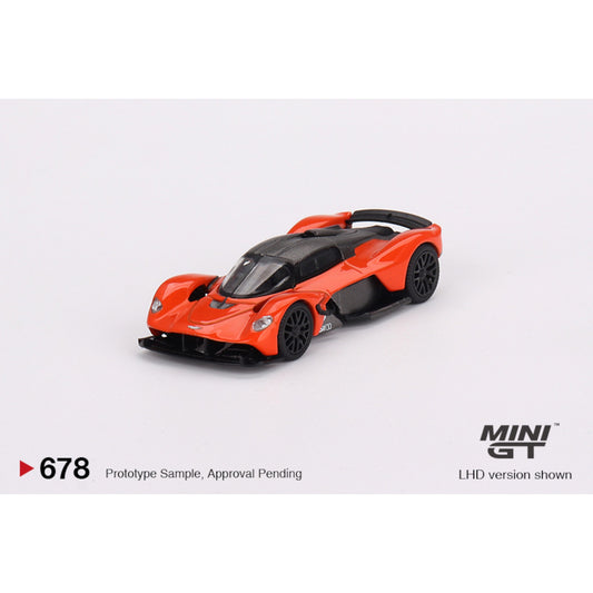 Mini GT - Aston Martin Valkyrie, orange/black - MGT00678 (LHD) - 1:64