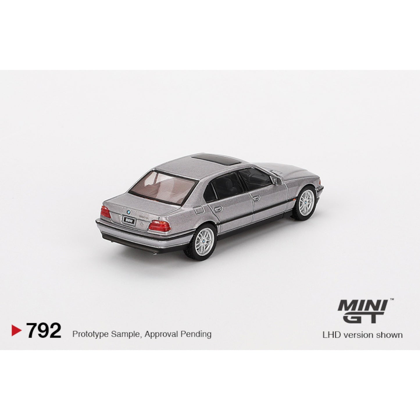 Mini GT - Pre-Order - BMW 750IL Aspen Silver Metallic - MGT00792 (LHD) - 1:64
