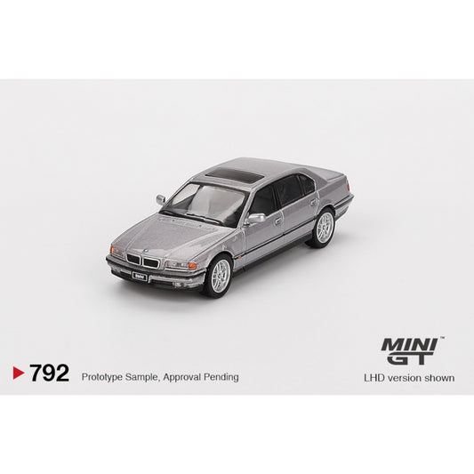 Mini GT - Pre-Order - BMW 750IL Aspen Silver Metallic - MGT00792 (LHD) - 1:64