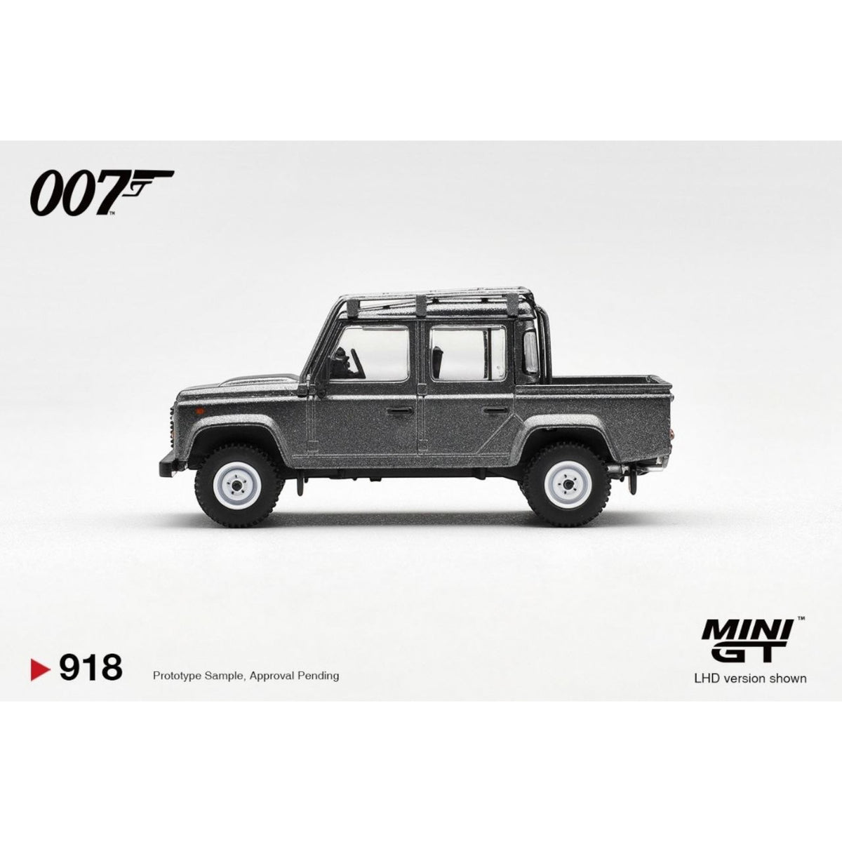 Mini GT - Pre-Order - James Bond - Landrover Defender 110 Crew Cab - Skyfall - English Blister - MGT00918-007E