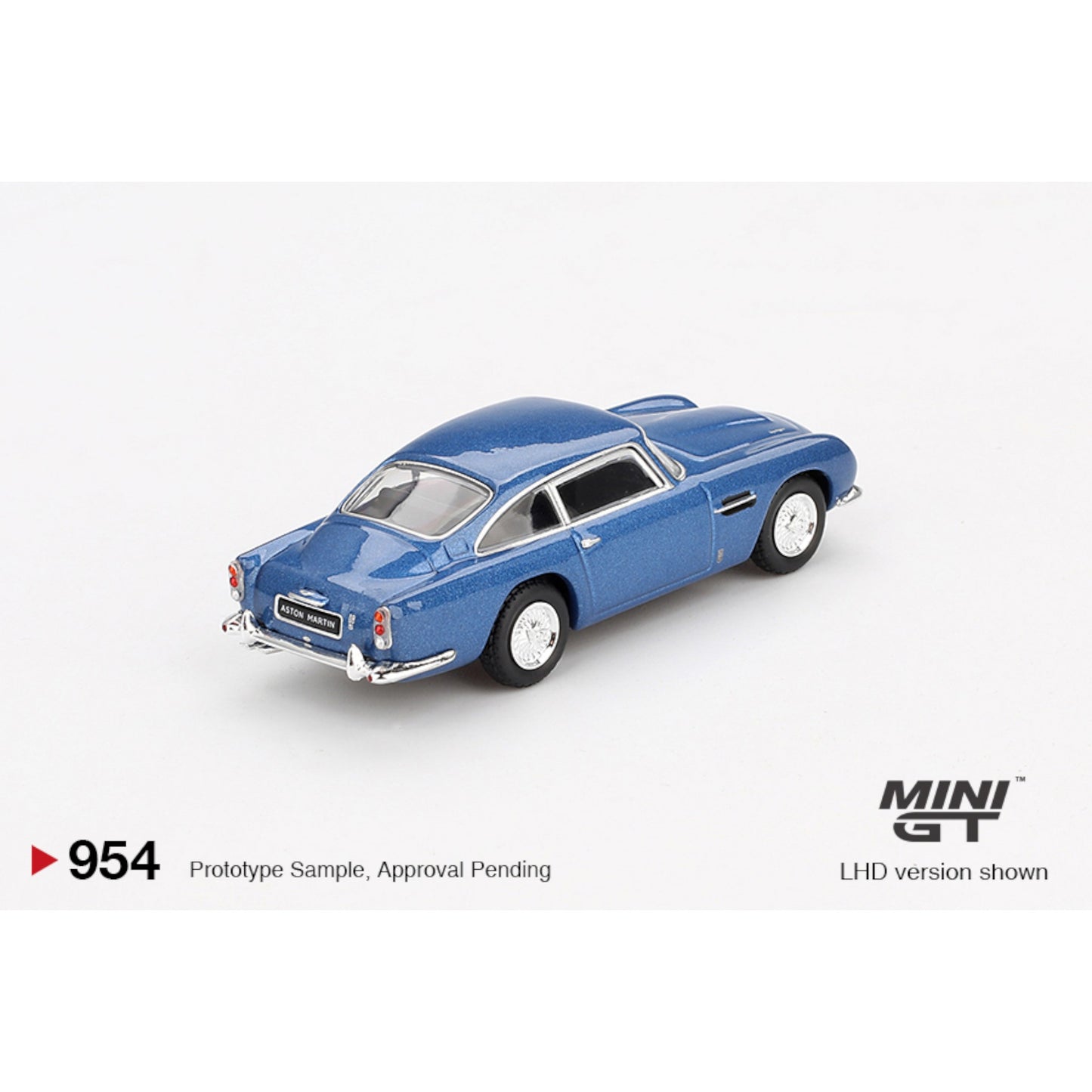 Mini GT - Pre-Order - 1965 Aston Martin DB5 Sierra, blue - MGT00954 (LHD)