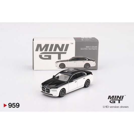 Mini GT - BMW i7 xDrive60 Alpine White / Black Sapphire - MGT00959 (LHD)