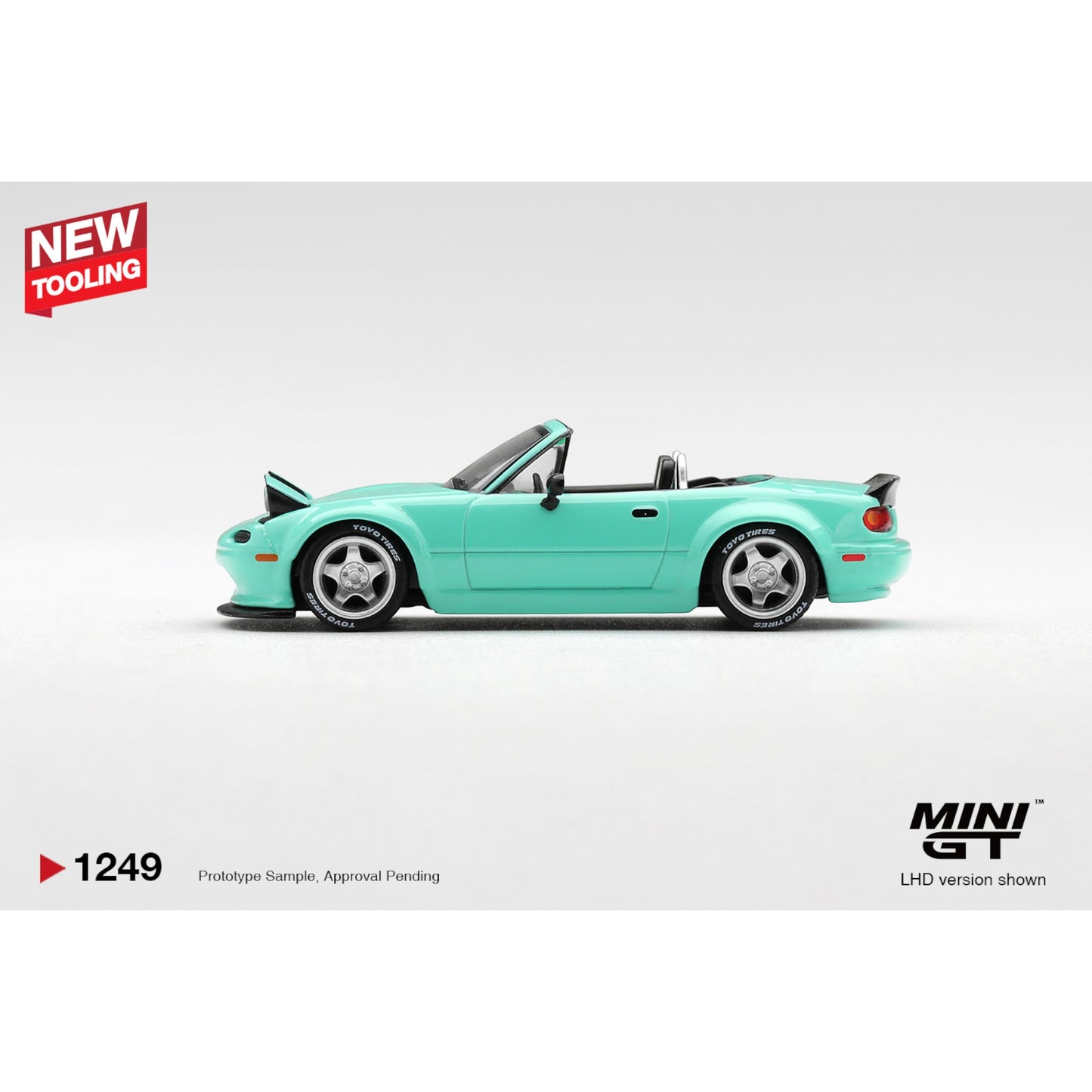 Mini GT - Pre-Order - Mazda MX-5 (NA) Pandem Mint Green - MGT01249 (LHD)