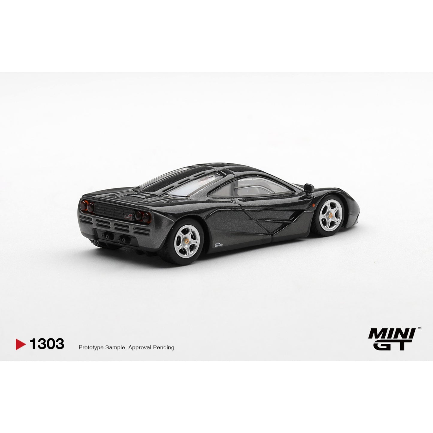 Mini GT - Pre-Order - McLaren F1 Blue Black Metallic - MGT01303 (LHD)