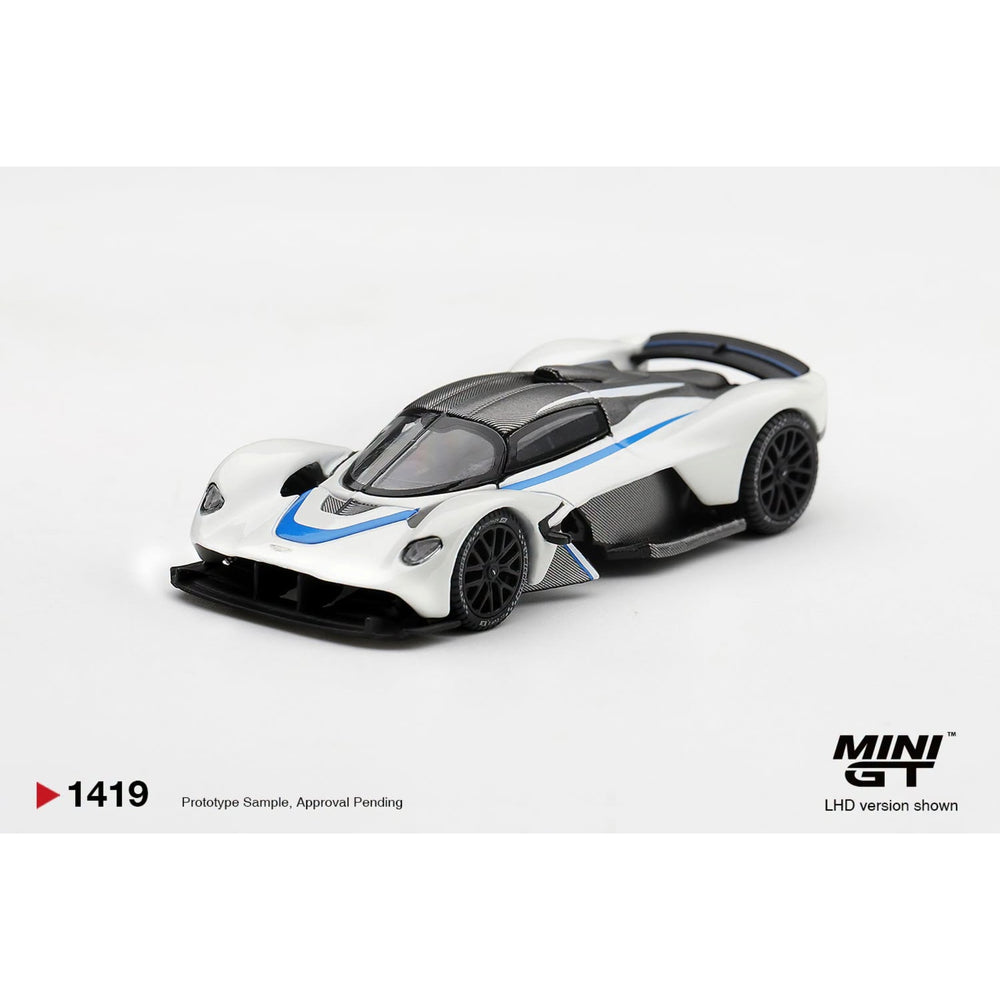 Mini GT - Pre-Order - Aston Martin Valkyrie Escaping White - MGT01419 (LHD)