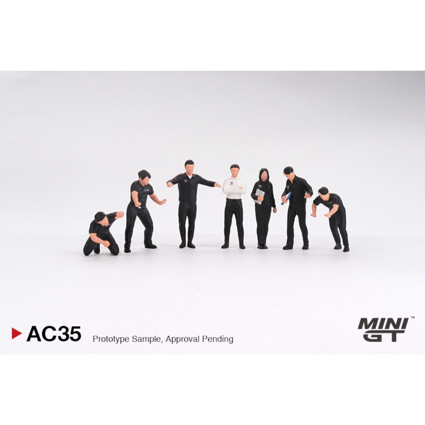 Mini GT - Nissan Nismo Technican Team Figure’s Set - AC35 - 1:64