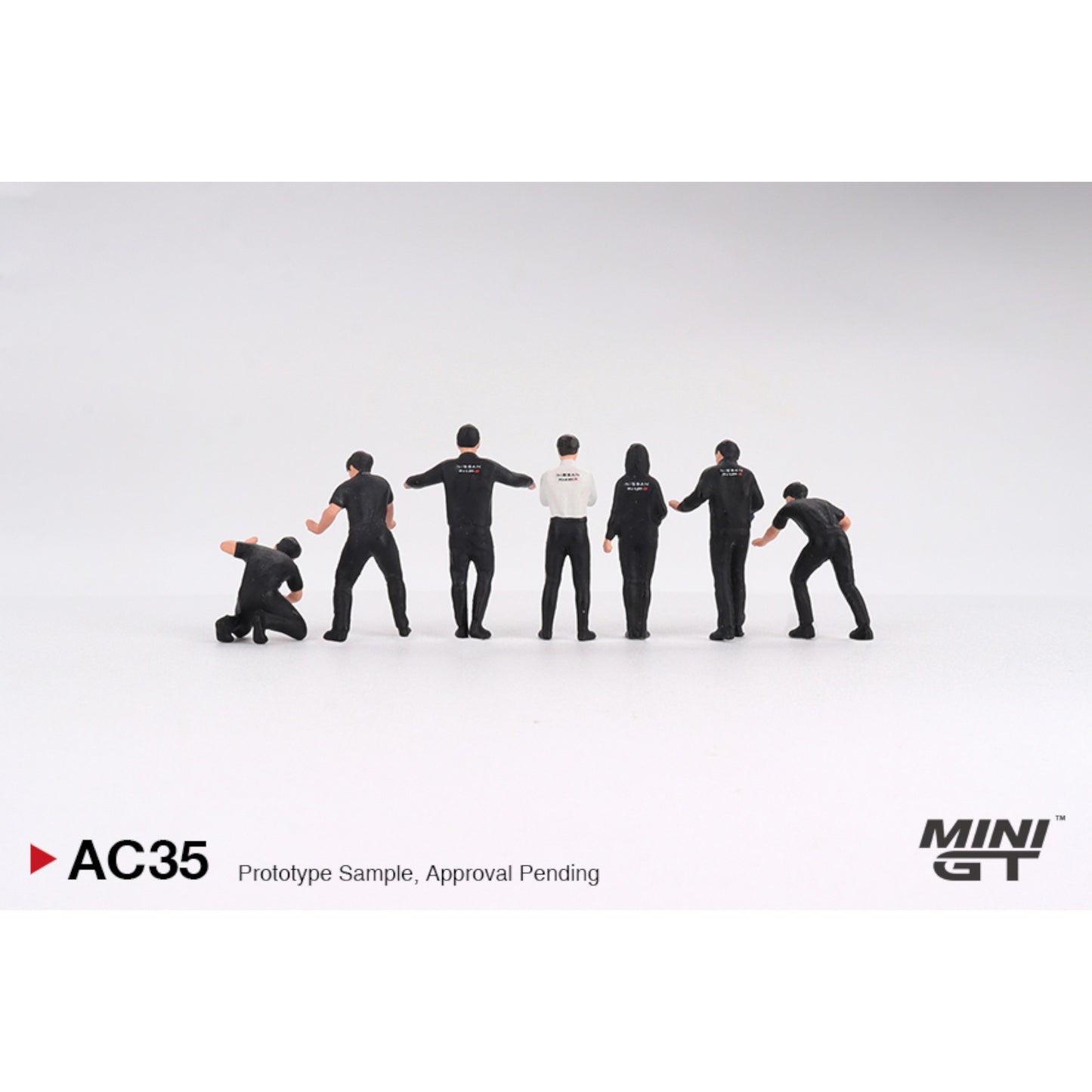 Mini GT - Nissan Nismo Technican Team Figure’s Set - AC35 - 1:64
