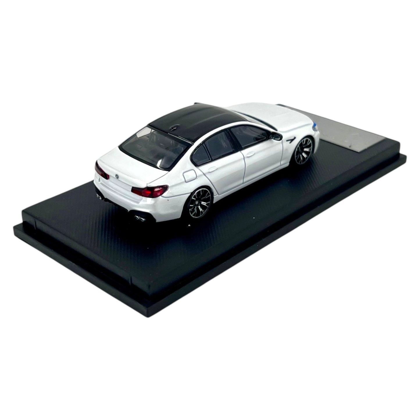 MJ Model - BMW M5 F90 - Pearl White -MJ64-M5F90-WHI