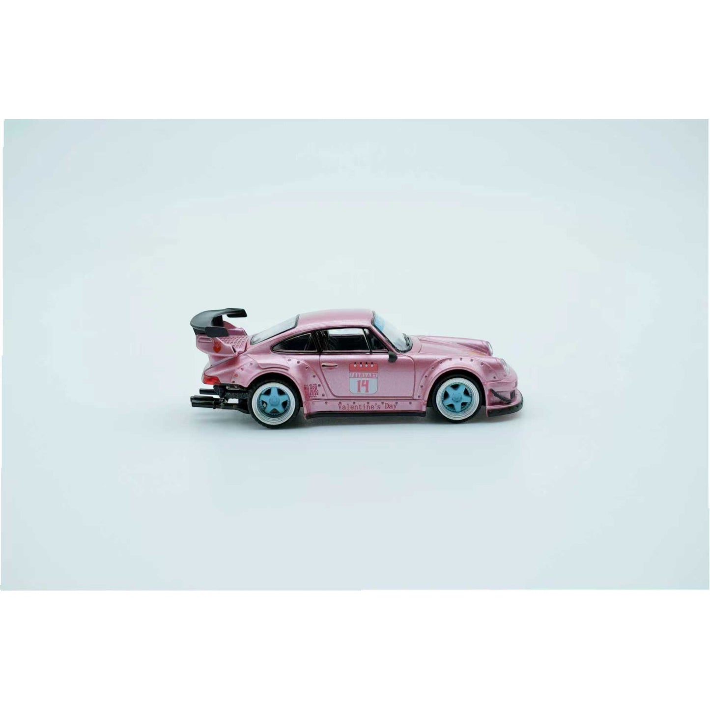 ModelModel - RWB930 Valentine's Day Version - MM64-RWB930-Valentine