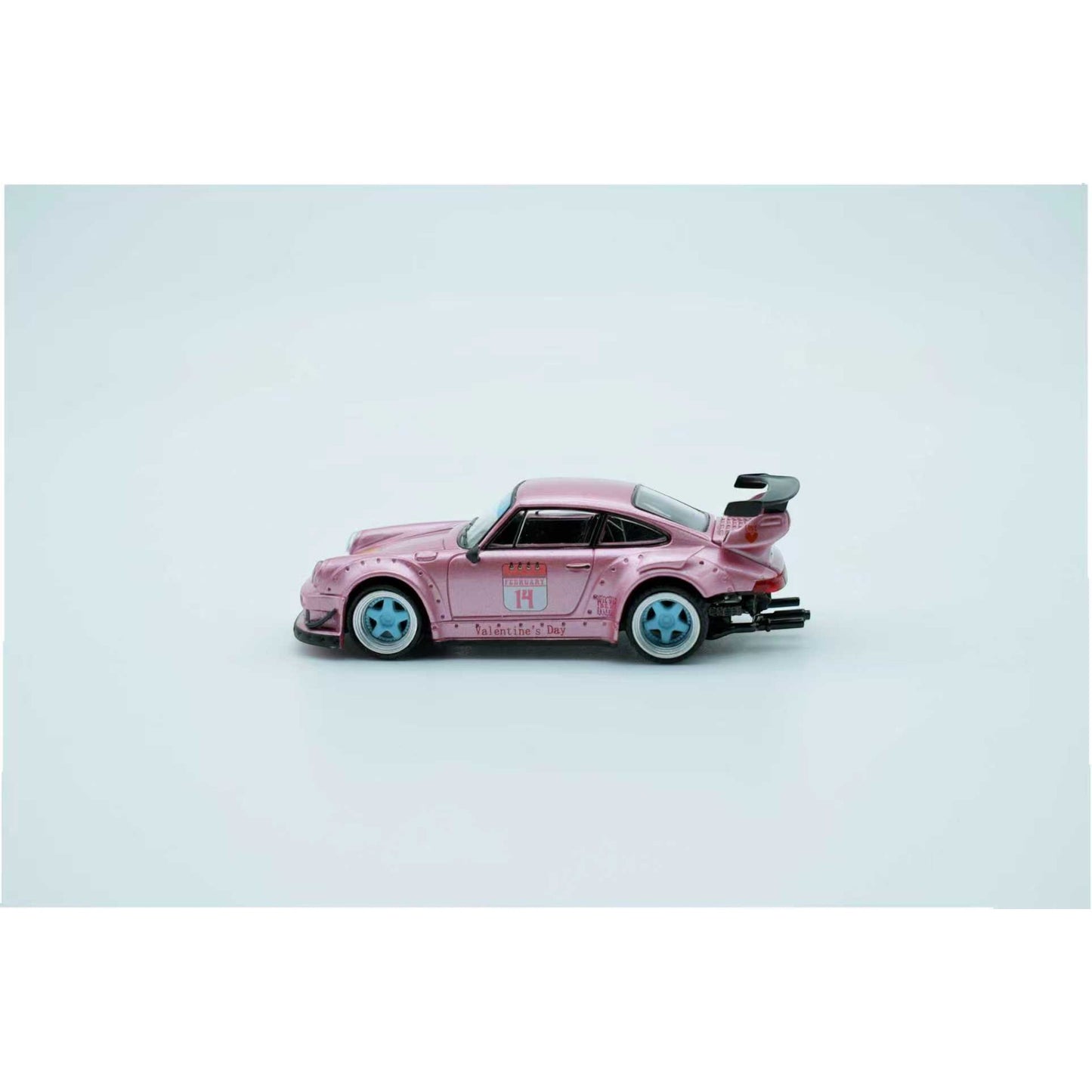 ModelModel - RWB930 Valentine's Day Version - MM64-RWB930-Valentine