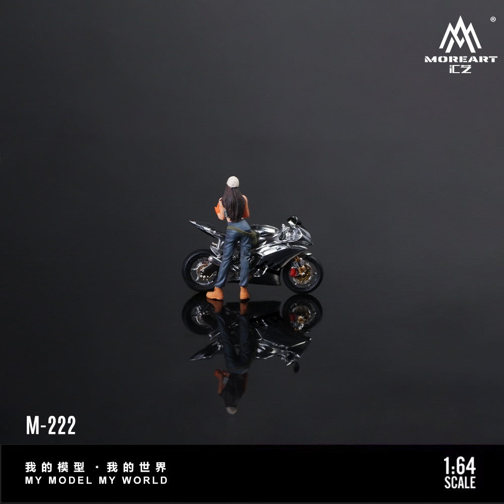 Pre-Order bis 23.01.2026 - MoreArt - Yamaha R6 Liquid Silver Motorcycle Girl - MO222222