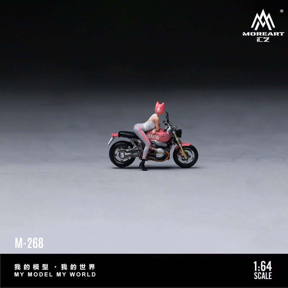 MoreArt - Pre-Order - BMW with pink Cat Female Rider Set - Resin - MO222268