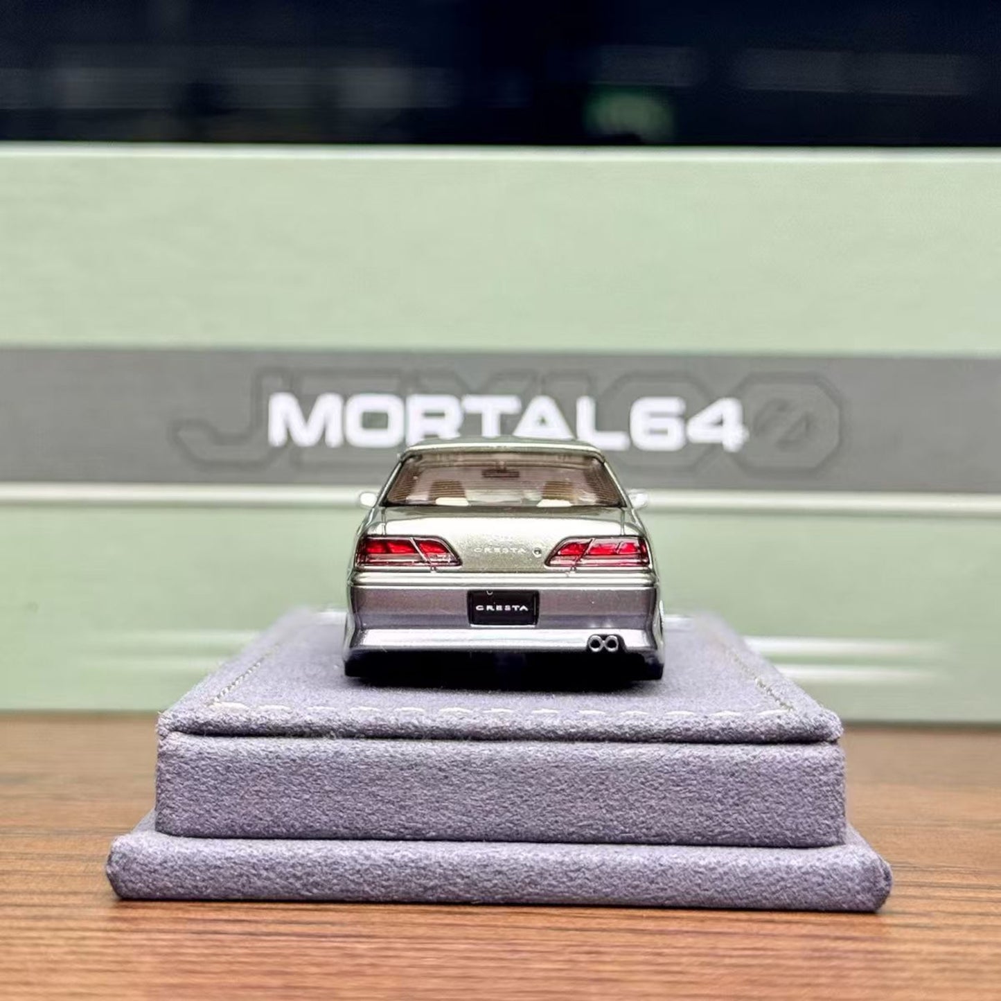 Mortal Diecast - Pre-Order - Toyota Cresta 2.5 Roulant G, Chrom/Green - MO64-CRESTA-MJ