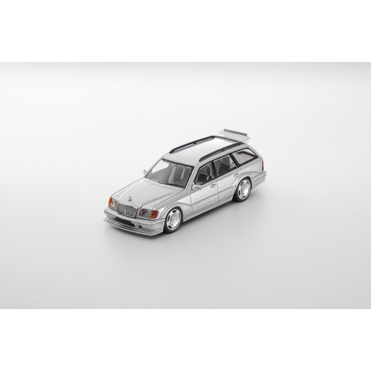 Mortal Diecast - Pre-Order - Mercedes-Benz S124 Wagon, silver - MO64-S124T-SIL