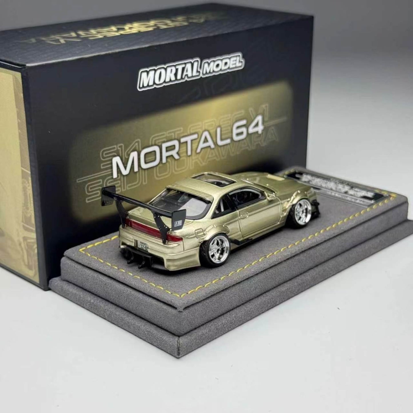 Mortal Diecast - Pre-Order - Nissan S14 GT-SPEC V1 SEIJI Ookawara, gold - MO64-S14-GT-V1