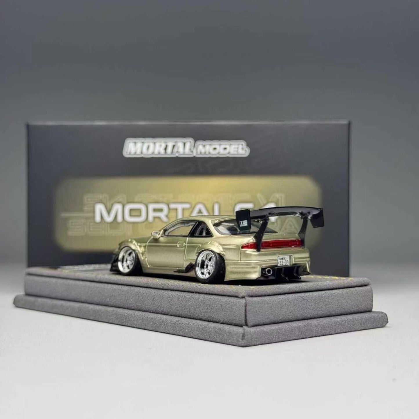 Mortal Diecast - Pre-Order - Nissan S14 GT-SPEC V1 SEIJI Ookawara, gold - MO64-S14-GT-V1