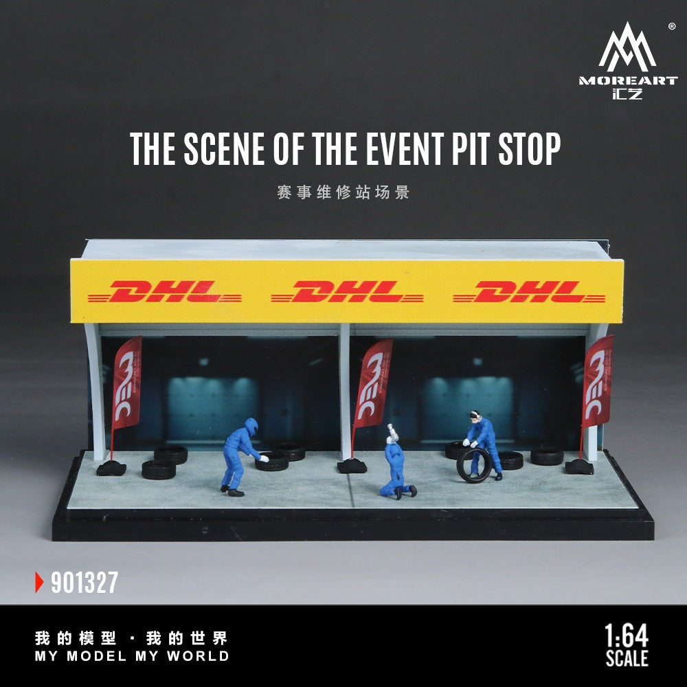 Pre-Order bis 04.12.2025 - MoreArt - DHL Racing Station Diorama with 3 dolls, 3 flags and 8 tires