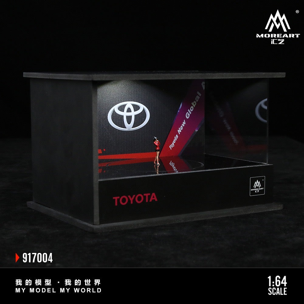 MoreArt Pre-Order - Toyota Turntable Exhibition Hall - Diorama mit Beleuchtung - MO917004