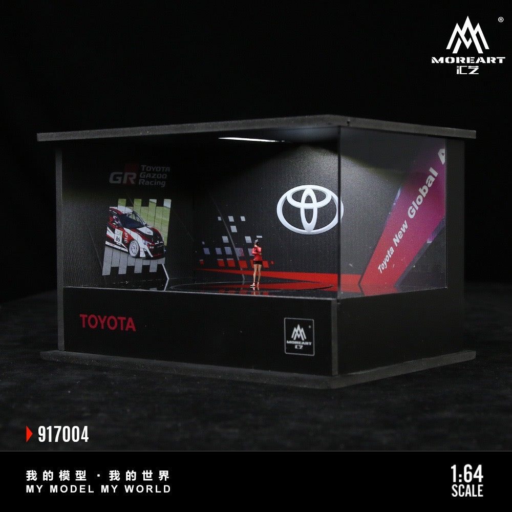 MoreArt Pre-Order - Toyota Turntable Exhibition Hall - Diorama mit Beleuchtung - MO917004