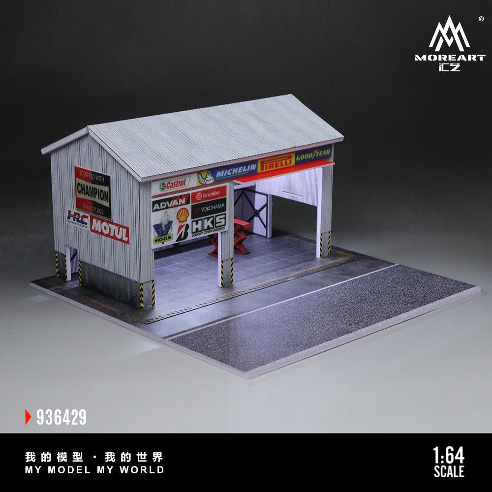 MoreArt - Pre-Order - Racing Car Repair Shop mit Beleuchtung - MO936429
