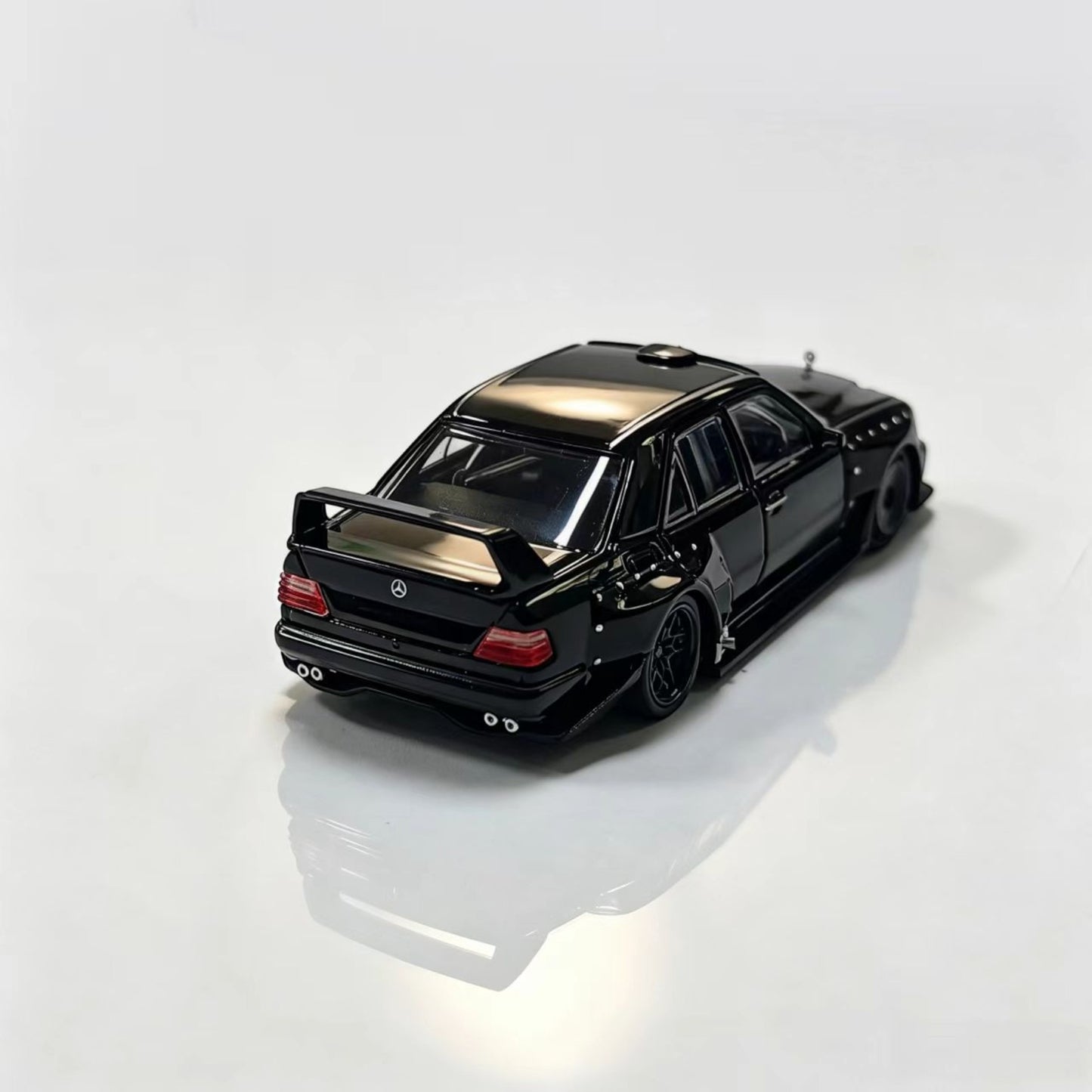 Rhino Model - Pre-Order - Mercedes W124 Custom, Black - RM64-W124C-BLK