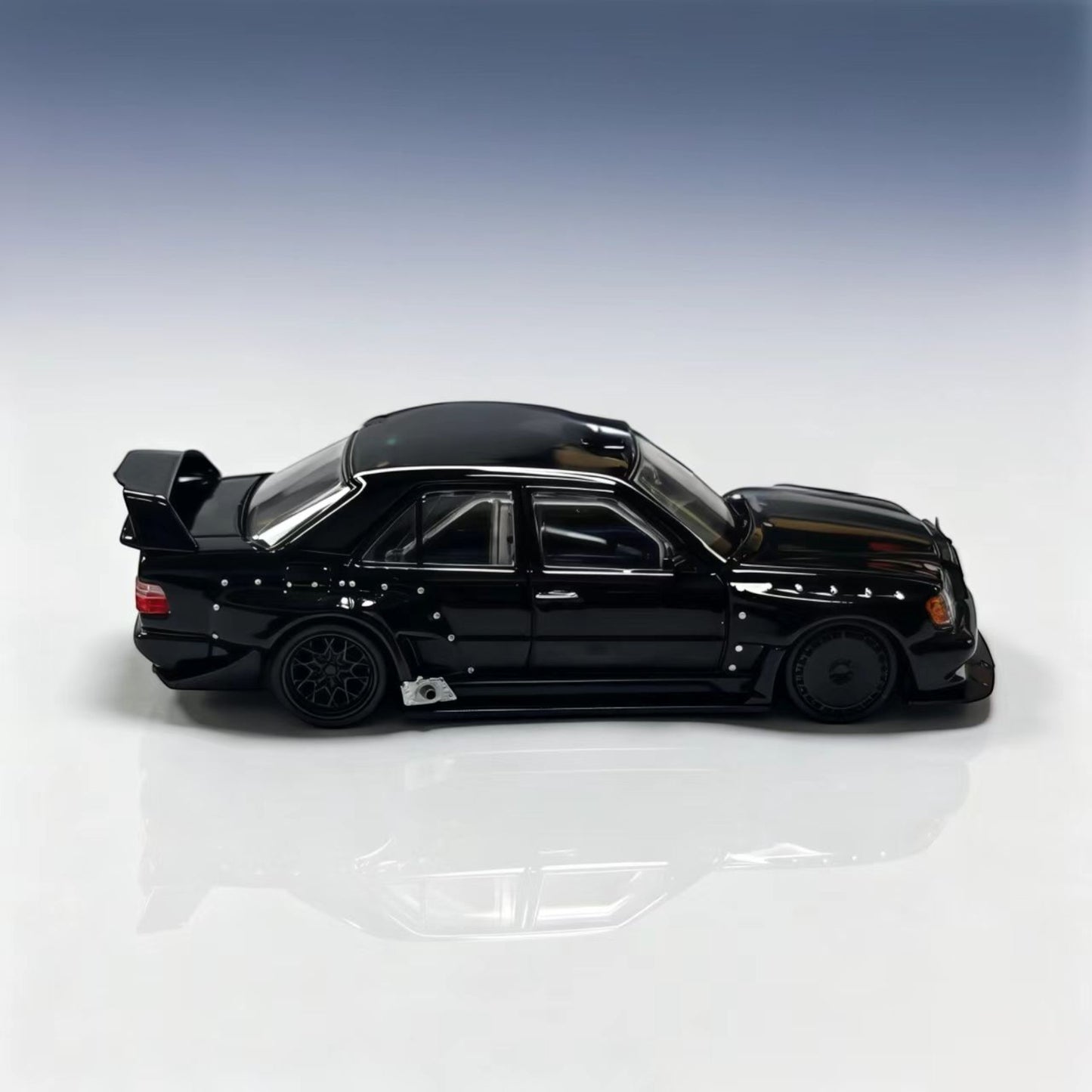 Rhino Model - Pre-Order - Mercedes W124 Custom, Black - RM64-W124C-BLK