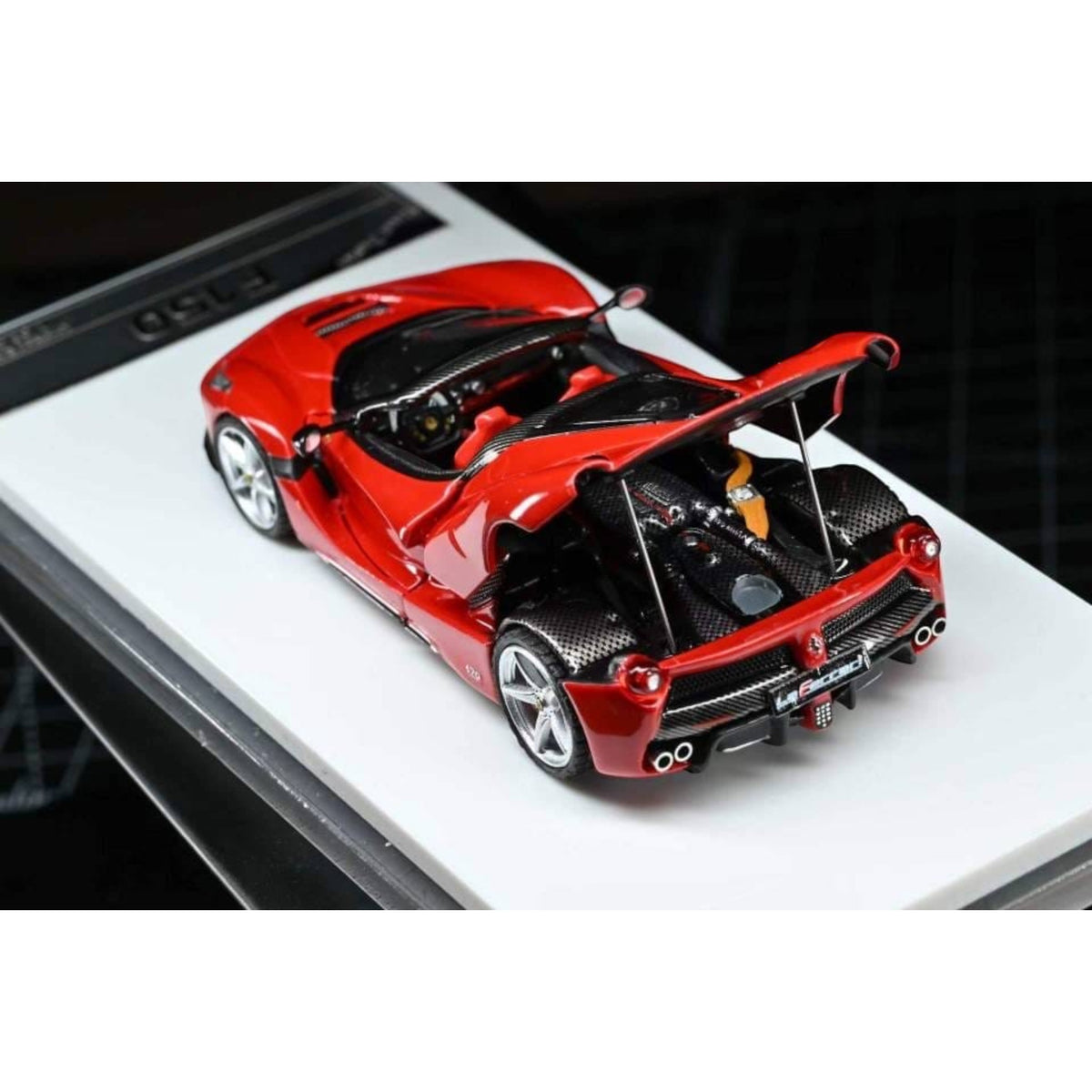 Street Buster - Pre-Order - LaFerrari Aperta (F150), Rosso Corsa Aperta - SB64-LEF-RED